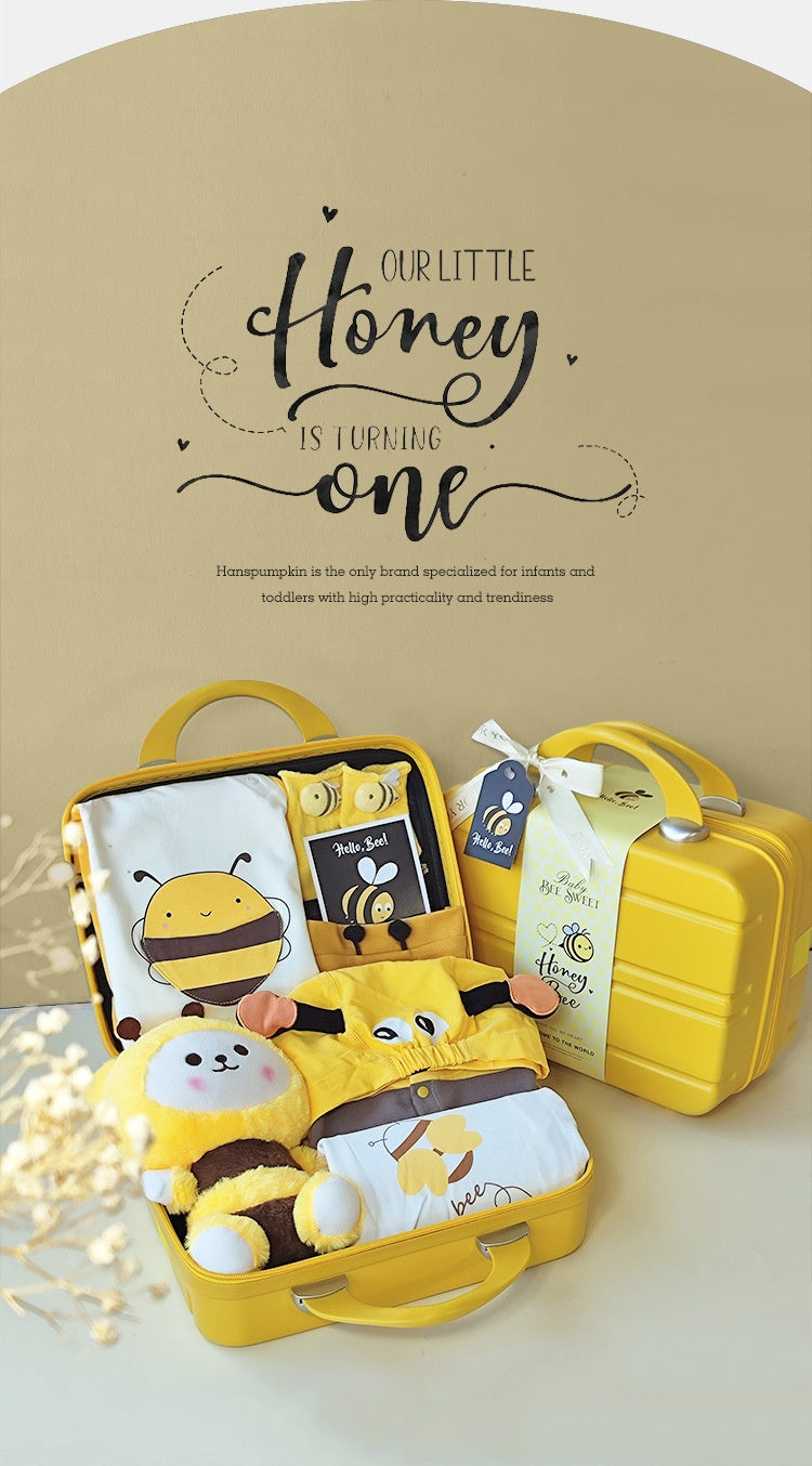 Little Bee Newborn Baby Gift Set – Pure Cotton Baby Clothing & Gift Box