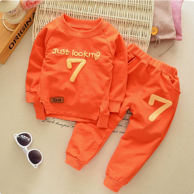 Long Sleeve 2-Piece Outfit Set for toddlers