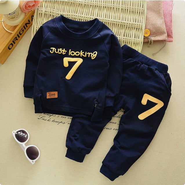 Long Sleeve 2-Piece Outfit Set for toddlers