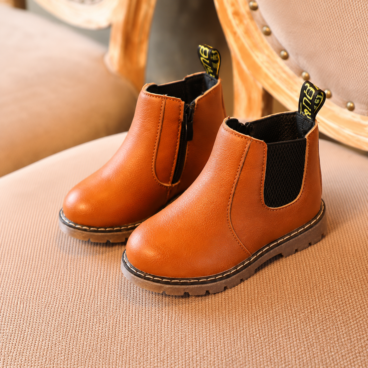 Fashionable leather boots for kids