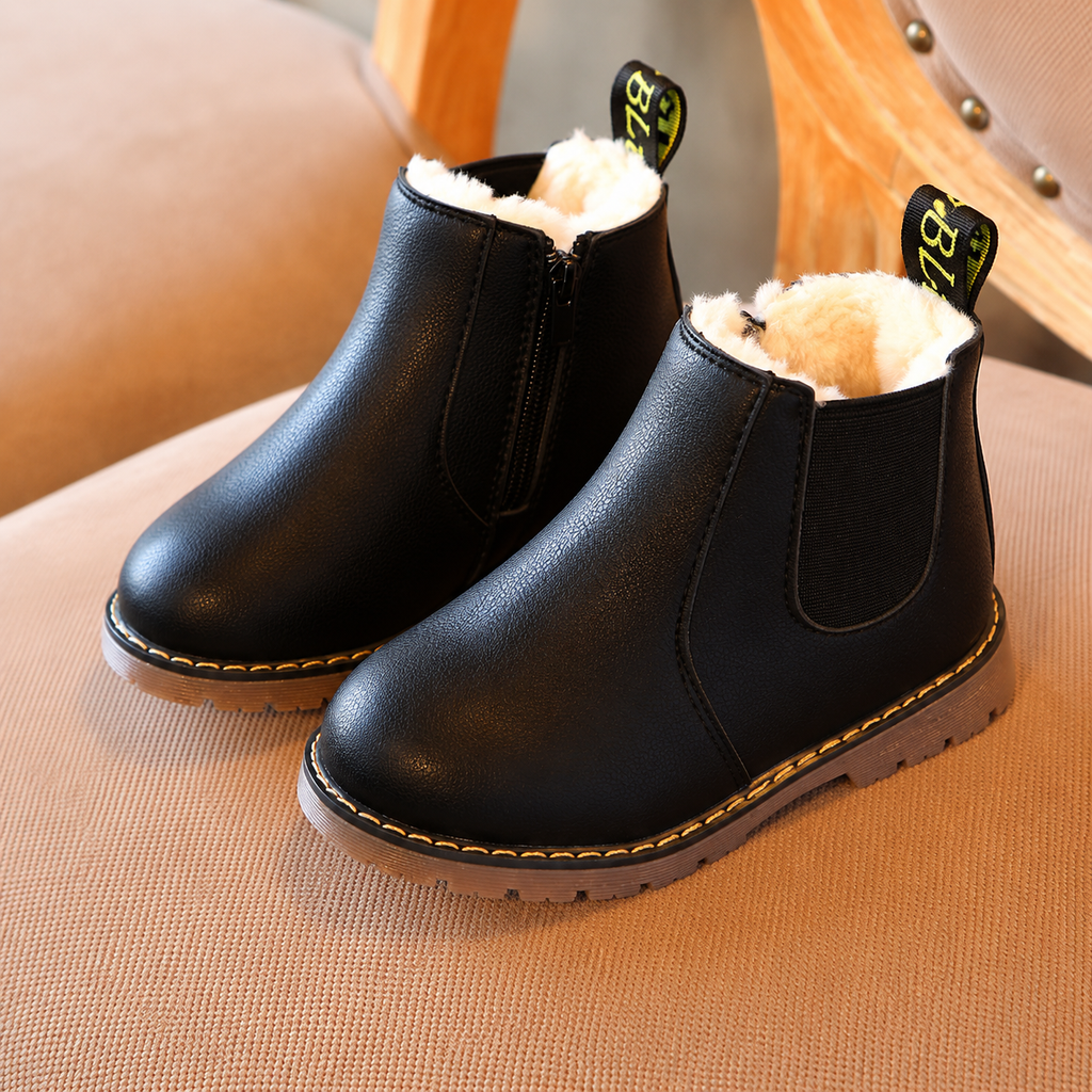 Fashionable leather boots for kids